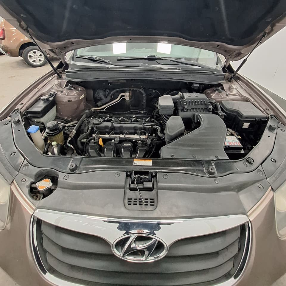 HYUNDAI SANTA FE GLS 2WD 2.4 7as – 2010 – 260.000 KMS