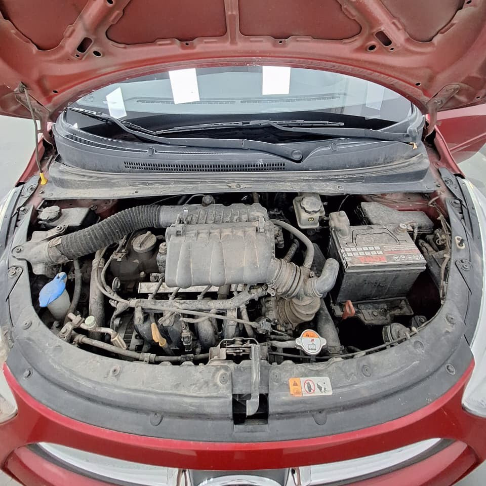 HYUNDAI I10 GLS AT – 2014 – 153.000 KMS