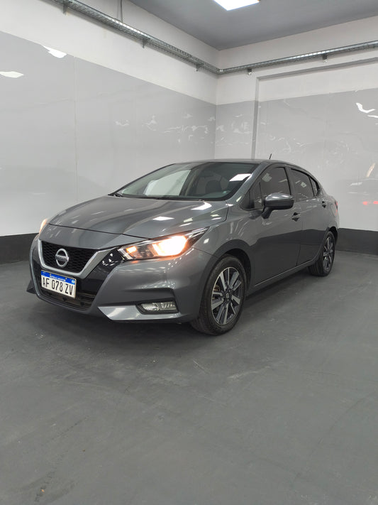 NISSAN VERSA ADVANCE MT - 2021 LINEA NUEVA - 98.000 KMS - Belacar