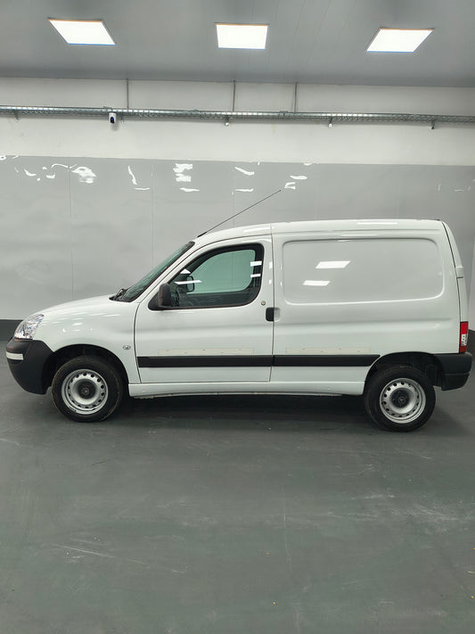 CITROEN BERLINGO FURGON HDI - 2024 - 24.000 KMS - Belacar