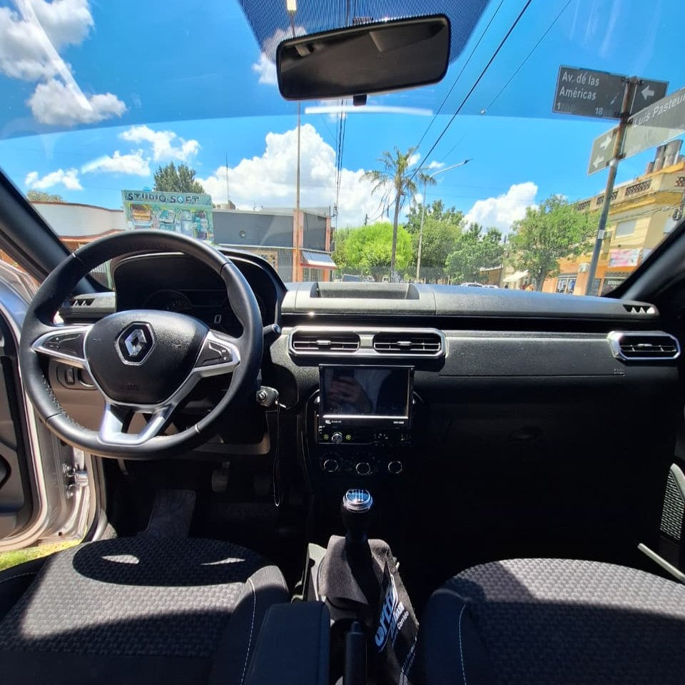 RENAULT DUSTER OROCH EMOTION - 2023 -  67.000 KMS