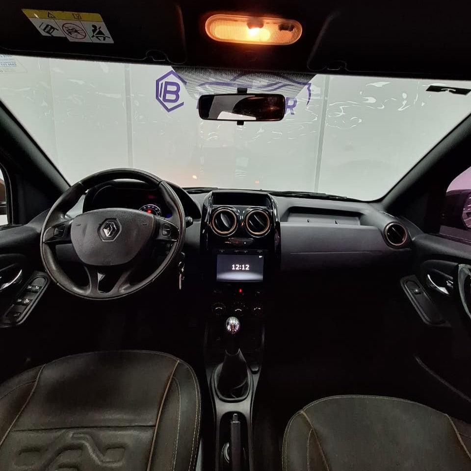 RENAULT DUSTER PRIVILEGE - 2015 -  137.000 KMS - Belacar