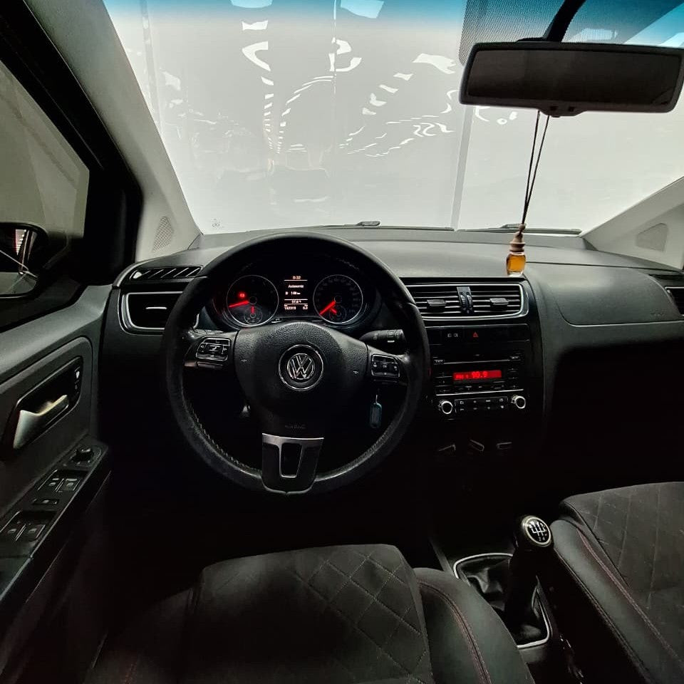 VOLKSWAGEN SURAN HIGHLINE - 2013 - 162.000 KMS