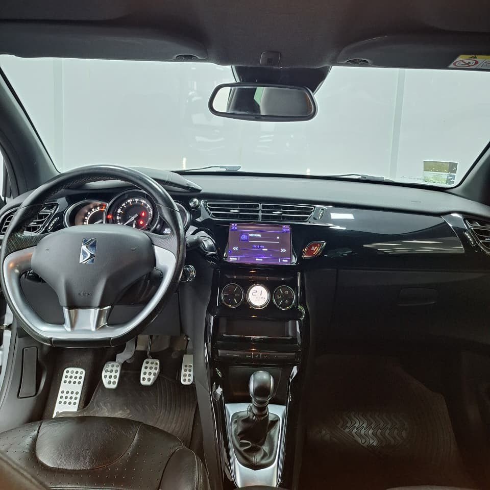 DS 3 SPORT CHIC - 2017 - 90.000 KMS