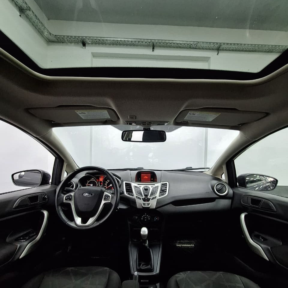 FORD FIESTA KD TITANIUM - 2013 - 125.000 KMS - Belacar