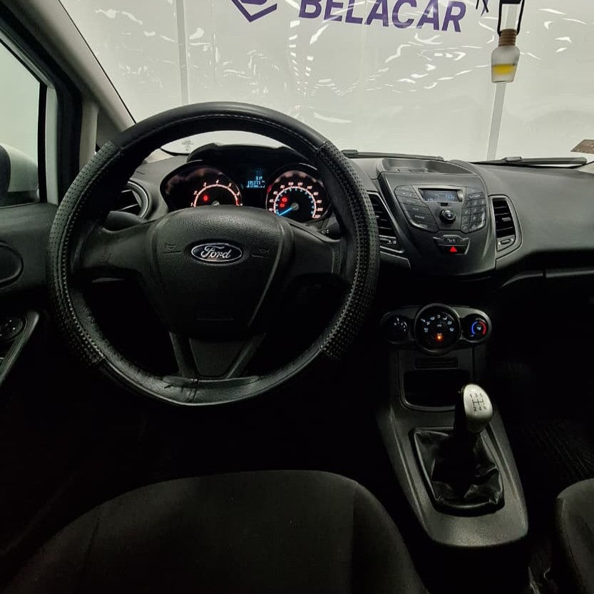 FORD FIESTA S 1.6L - 2015 - 135.000 KMS - Belacar