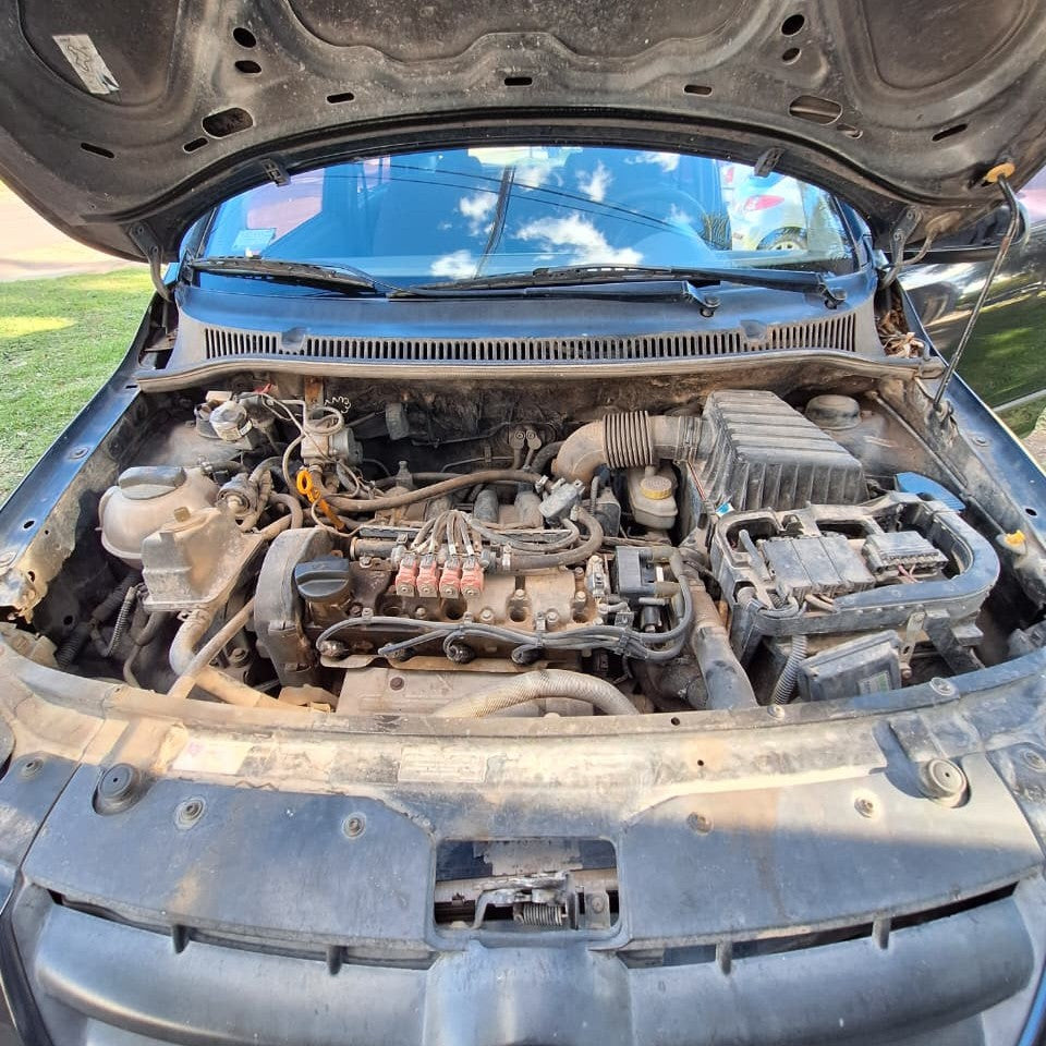 VOLKSWAGEN SURAN CONFORTLINE - 2009 - 292.000 KMS - Belacar