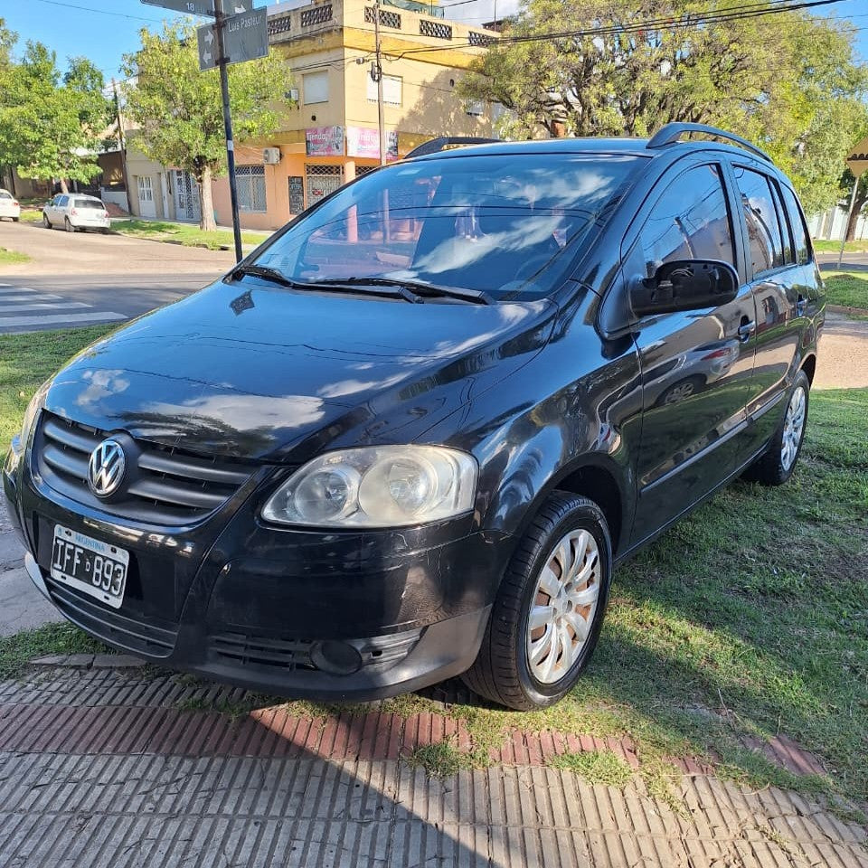 VOLKSWAGEN SURAN CONFORTLINE - 2009 - 292.000 KMS - Belacar