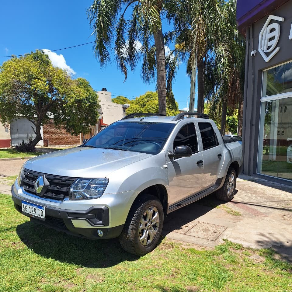 RENAULT DUSTER OROCH EMOTION - 2023 -  67.000 KMS