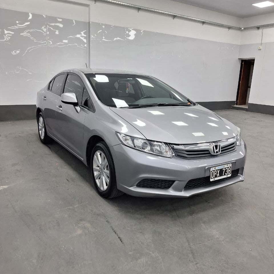 HONDA CIVIC LXS MT - 2015 - 140.000 KMS - Belacar