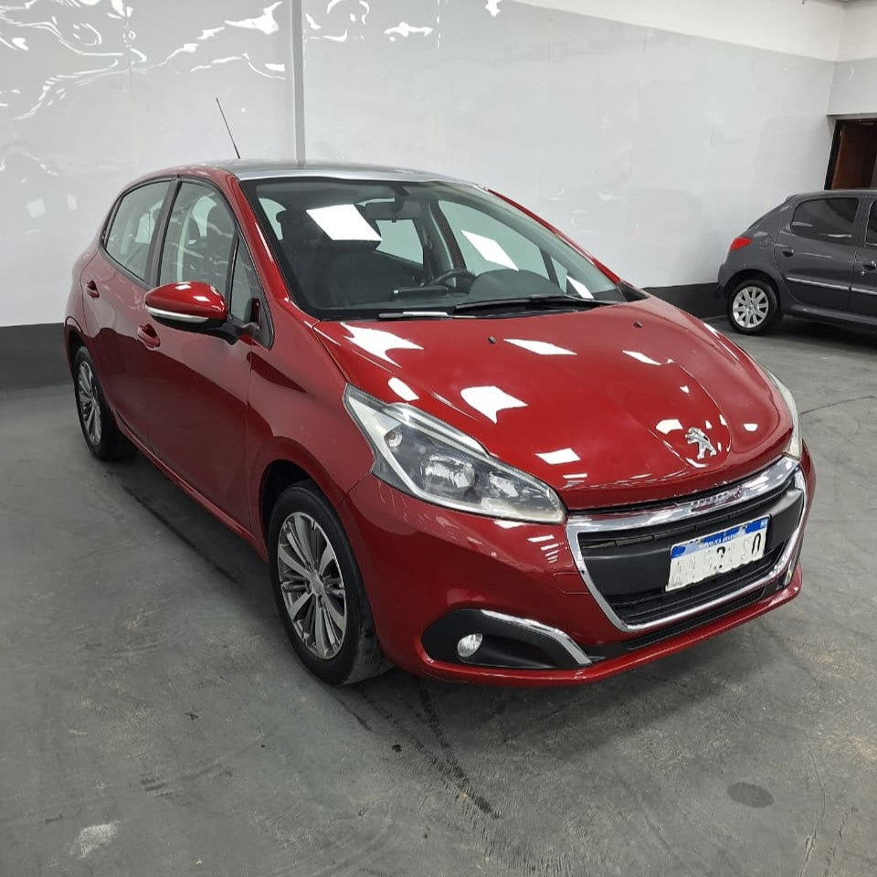 PEUGEOT 208 ALLURE TOUCHSCREEN – 2016 – 117000 KM