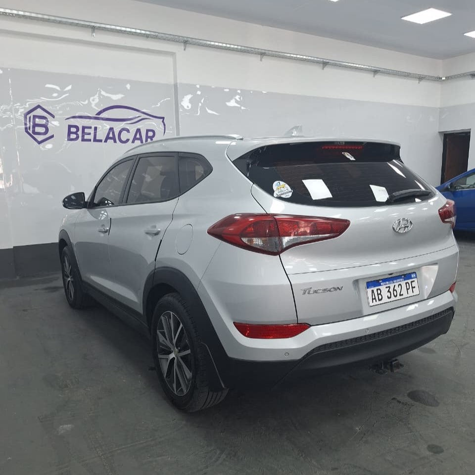 HYUNDAI TUCSON 2WD 2.0 – 2017 – 82.000 KMS