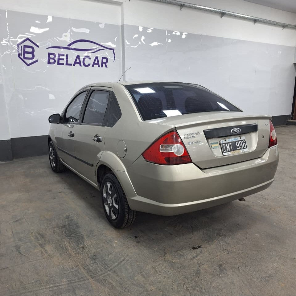 FORD FIESTA MAX 1.6L - 2010 - 193.000 KMS - Belacar