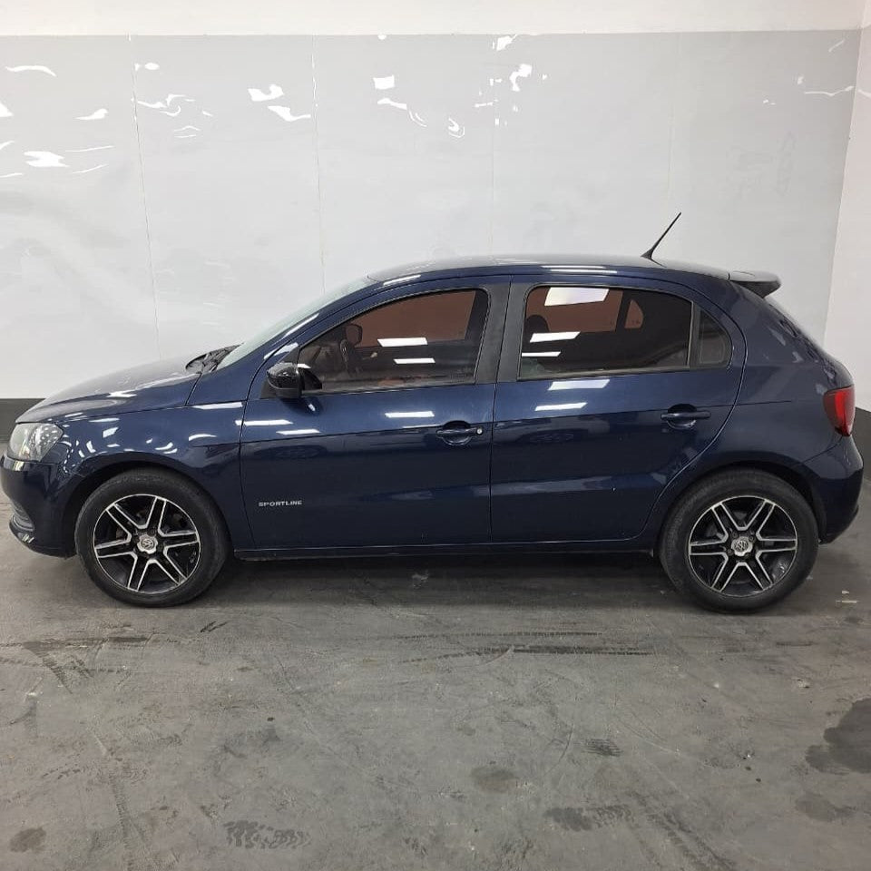 VOLKSWAGEN GOL SPORTLINE 1.6 5P – 2015 – 128.000 KM