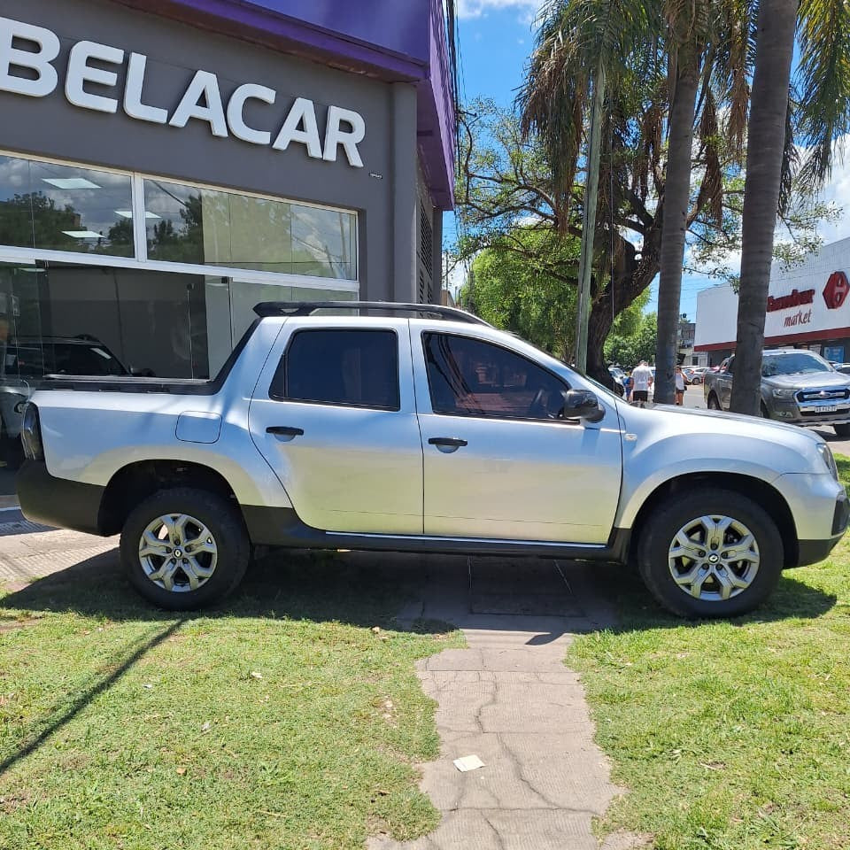 RENAULT DUSTER OROCH EMOTION - 2023 -  67.000 KMS