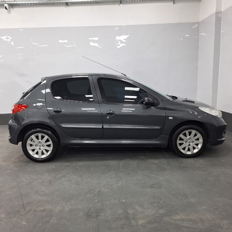 PEUGEOT 207 COMPACT XS ALLURE – 2012 – 102.000 KM - Belacar