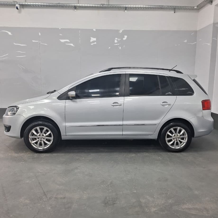 VOLKSWAGEN SURAN HIGHLINE - 2013 - 162.000 KMS