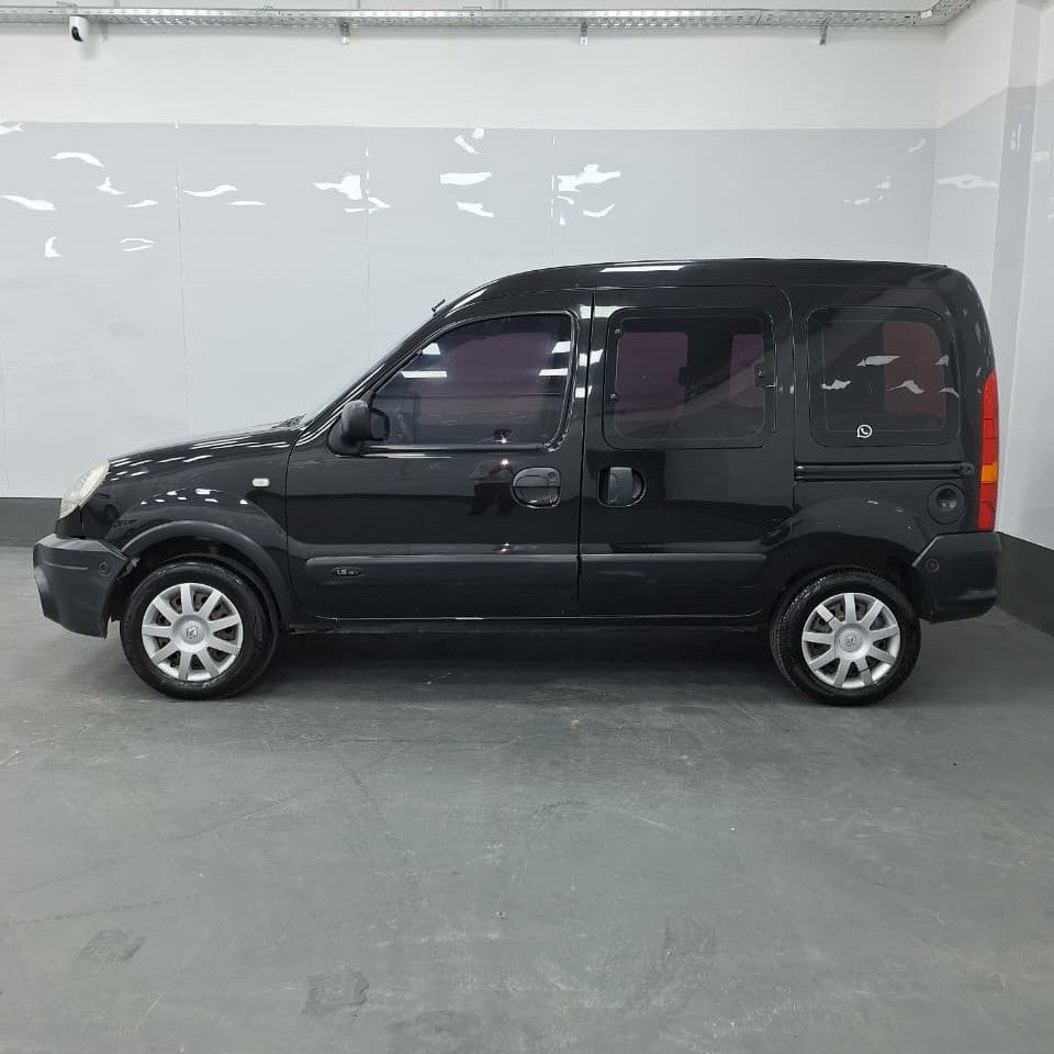 OFERTA KANGOO AUTHENTIQUE PLUS 2011 - 289000 KMS - Belacar
