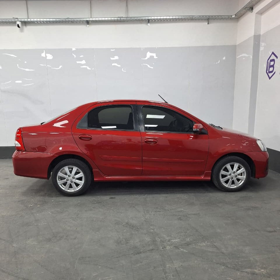 TOYOTA ETIOS XLS 1.5 AT – 2017 – 119000 KMS