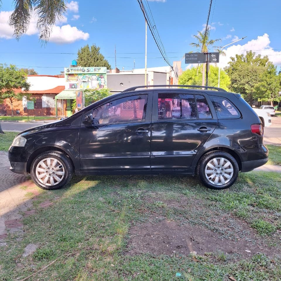 VOLKSWAGEN SURAN CONFORTLINE - 2009 - 292.000 KMS - Belacar