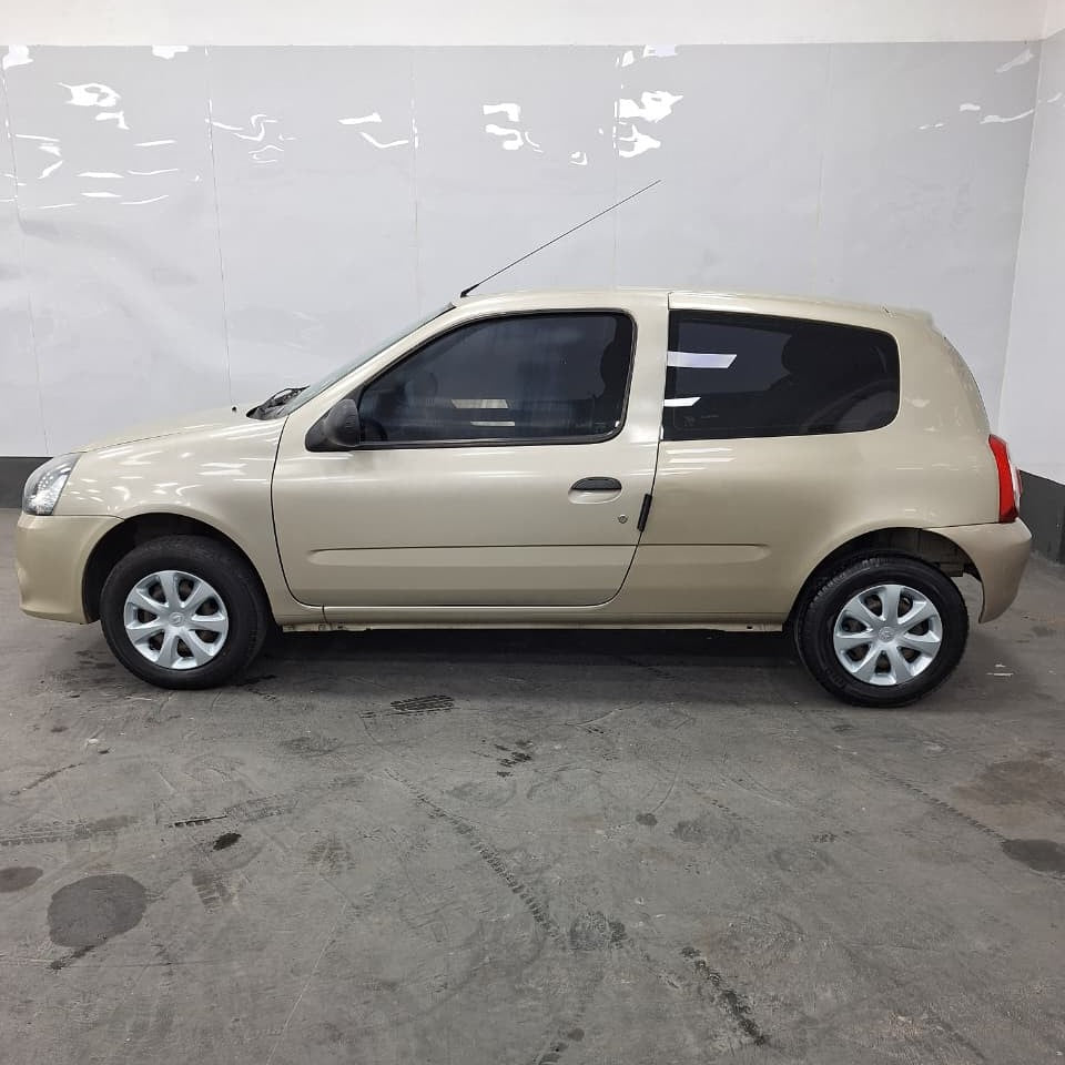 RENAULT CLIO MIO CONFORT PLUS – 2014 -  114.000 KMS - Belacar