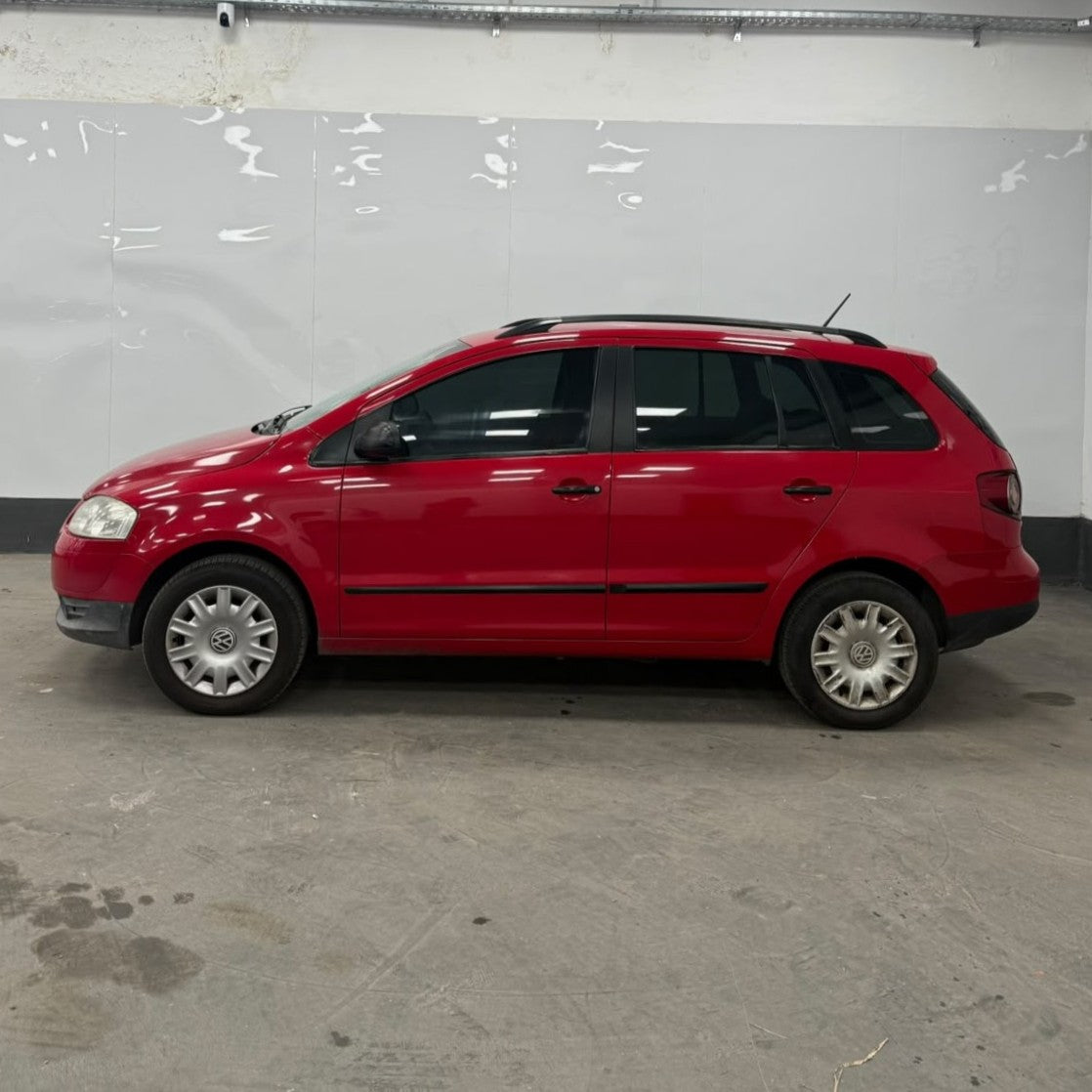 VOLKSWAGEN SURAN CONFORTLINE - 2010 - 152.000 KMS