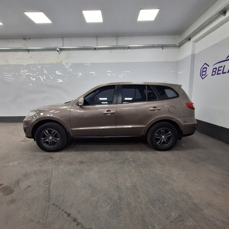 HYUNDAI SANTA FE GLS 2WD 2.4 7as – 2010 – 260.000 KMS