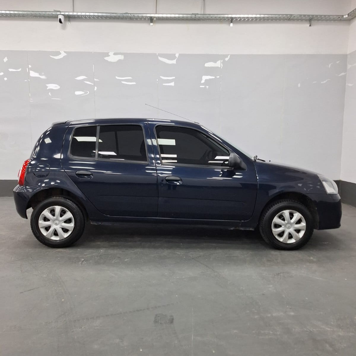 RENAULT CLIO MIO CONFORT - 2015 - 179.000 KMS - Belacar