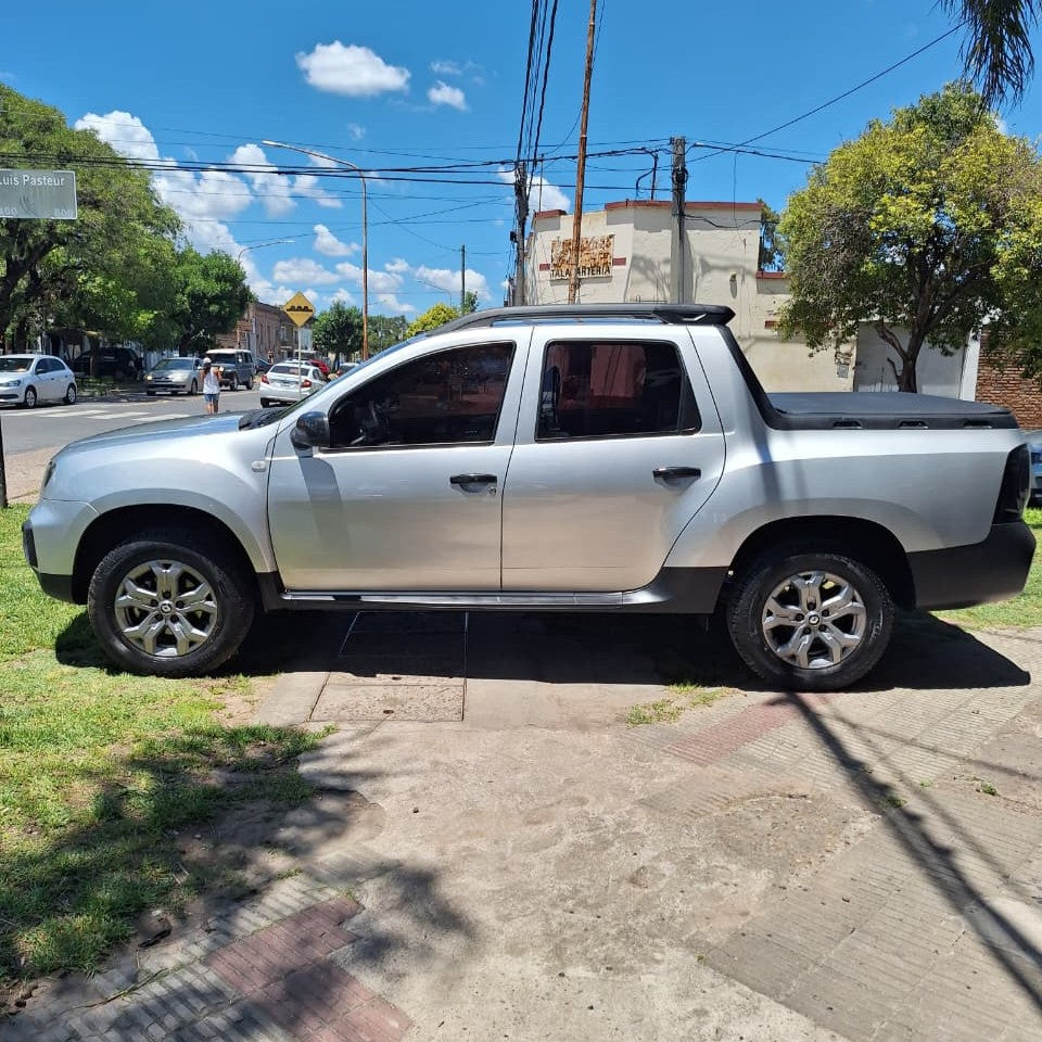RENAULT DUSTER OROCH EMOTION - 2023 -  67.000 KMS