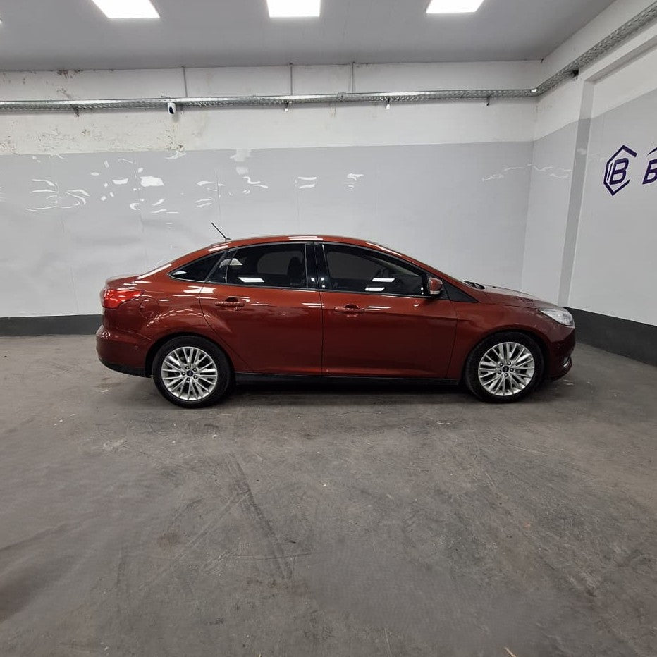 FORD FOCUS SE PLUS 2.0L AT - 2019 - 82.000 KMS