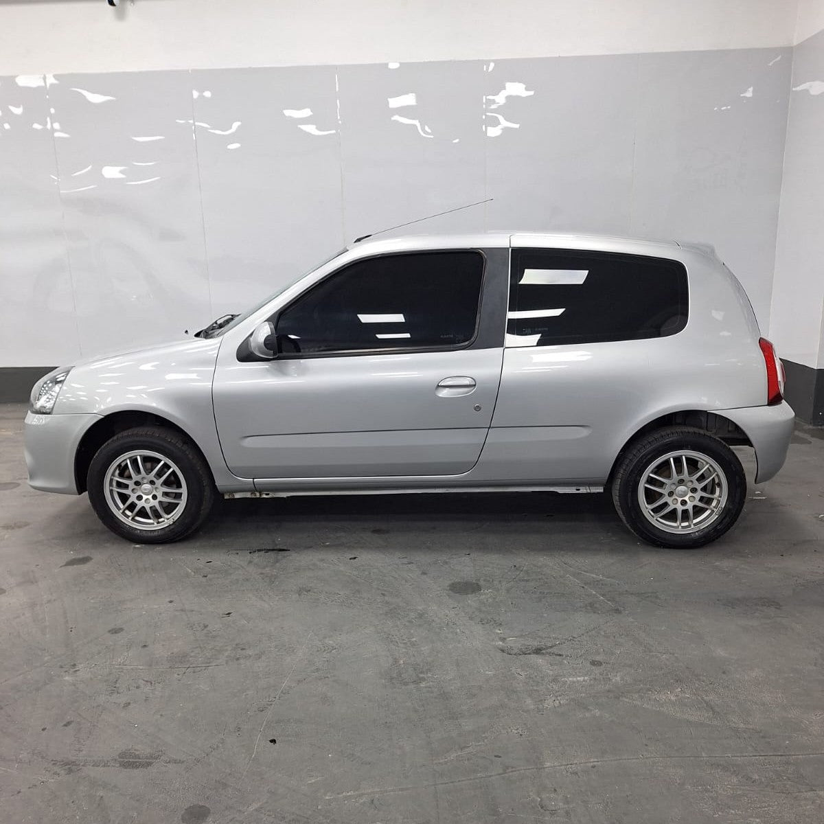 RENAULT CLIO MIO 3P PACK SAT - 2016 -  54.000 KMS