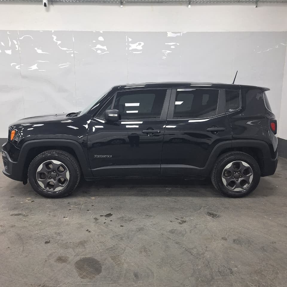 JEEP RENEGADE SPORT - 2016 -  85.000 KMS - Belacar