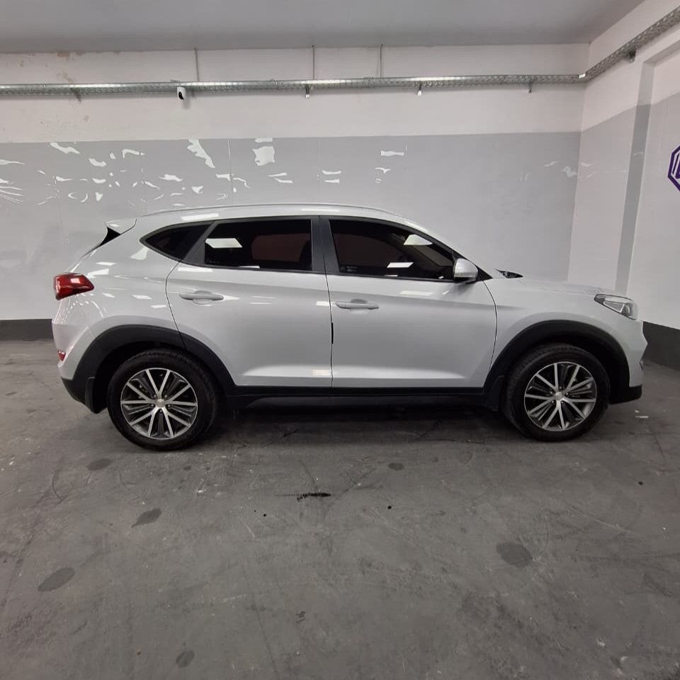 HYUNDAI TUCSON 2WD 2.0 – 2017 – 82.000 KMS