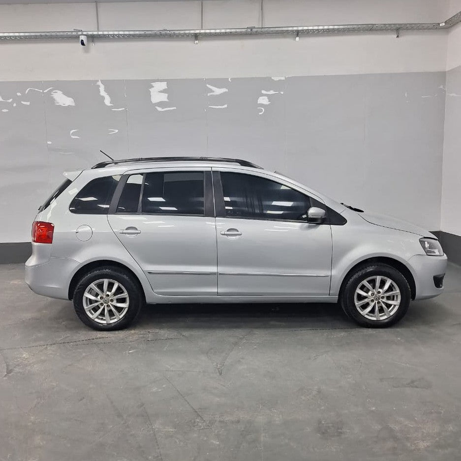 VOLKSWAGEN SURAN HIGHLINE - 2013 - 162.000 KMS