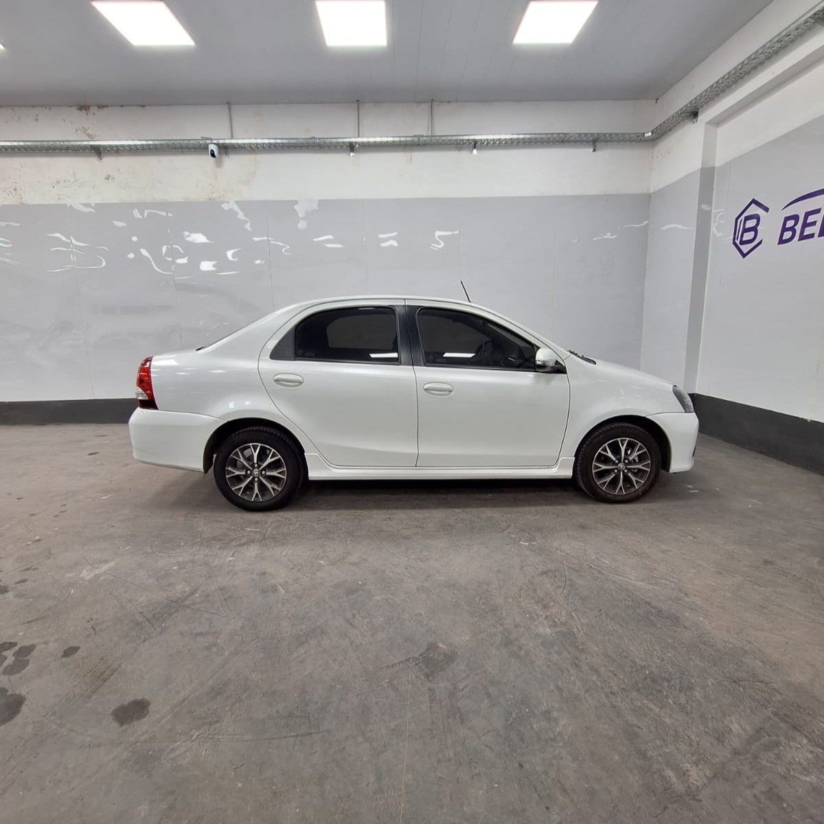 TOYOTA ETIOS XLS 1.5 MT – 2020 – 28000 KMS