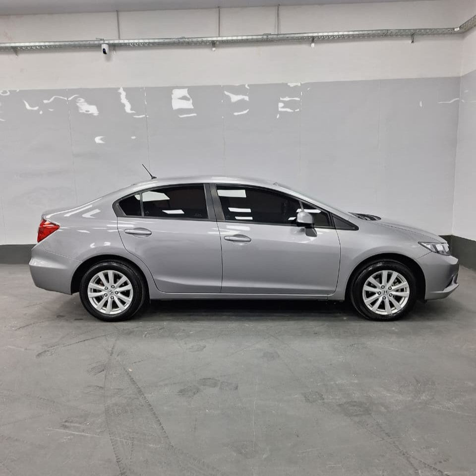 HONDA CIVIC LXS MT - 2015 - 140.000 KMS - Belacar