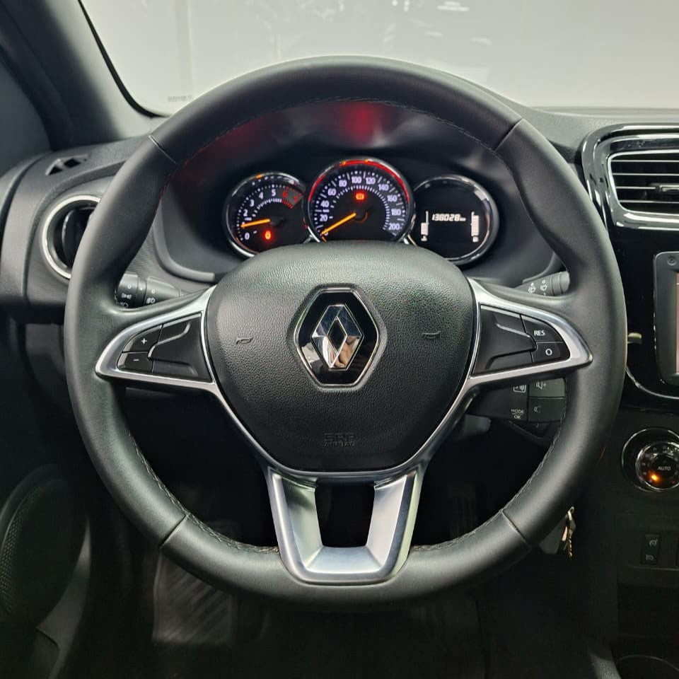 RENAULT LOGAN INTENSE - 2021 - 138.000 KMS - Belacar