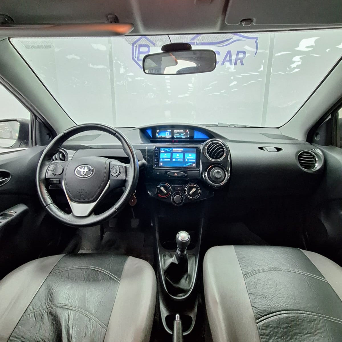 TOYOTA ETIOS XLS 1.5 MT – 2020 – 28000 KMS