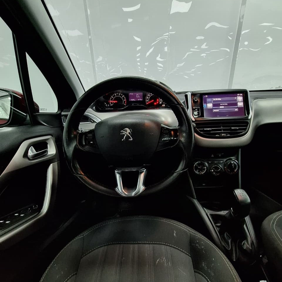 PEUGEOT 208 ALLURE TOUCHSCREEN – 2016 – 117000 KM