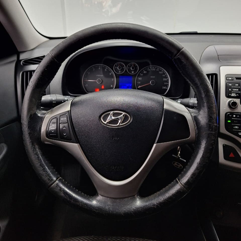 HYUNDAI I30 GLS SEG – 2012 – 136.000 KMS - Belacar