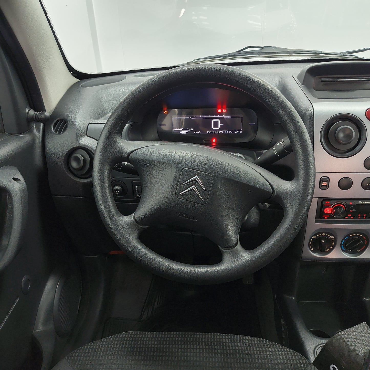 CITROEN BERLINGO FURGON HDI - 2024 - 24.000 KMS