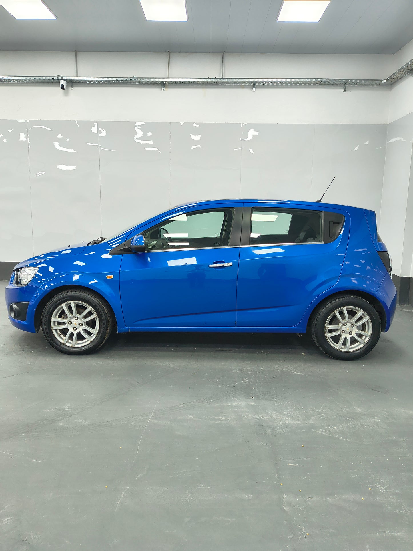 CHEVROLET SONIC LTZ 5 PUERTAS - 2012 - 96.000 KMS - Belacar