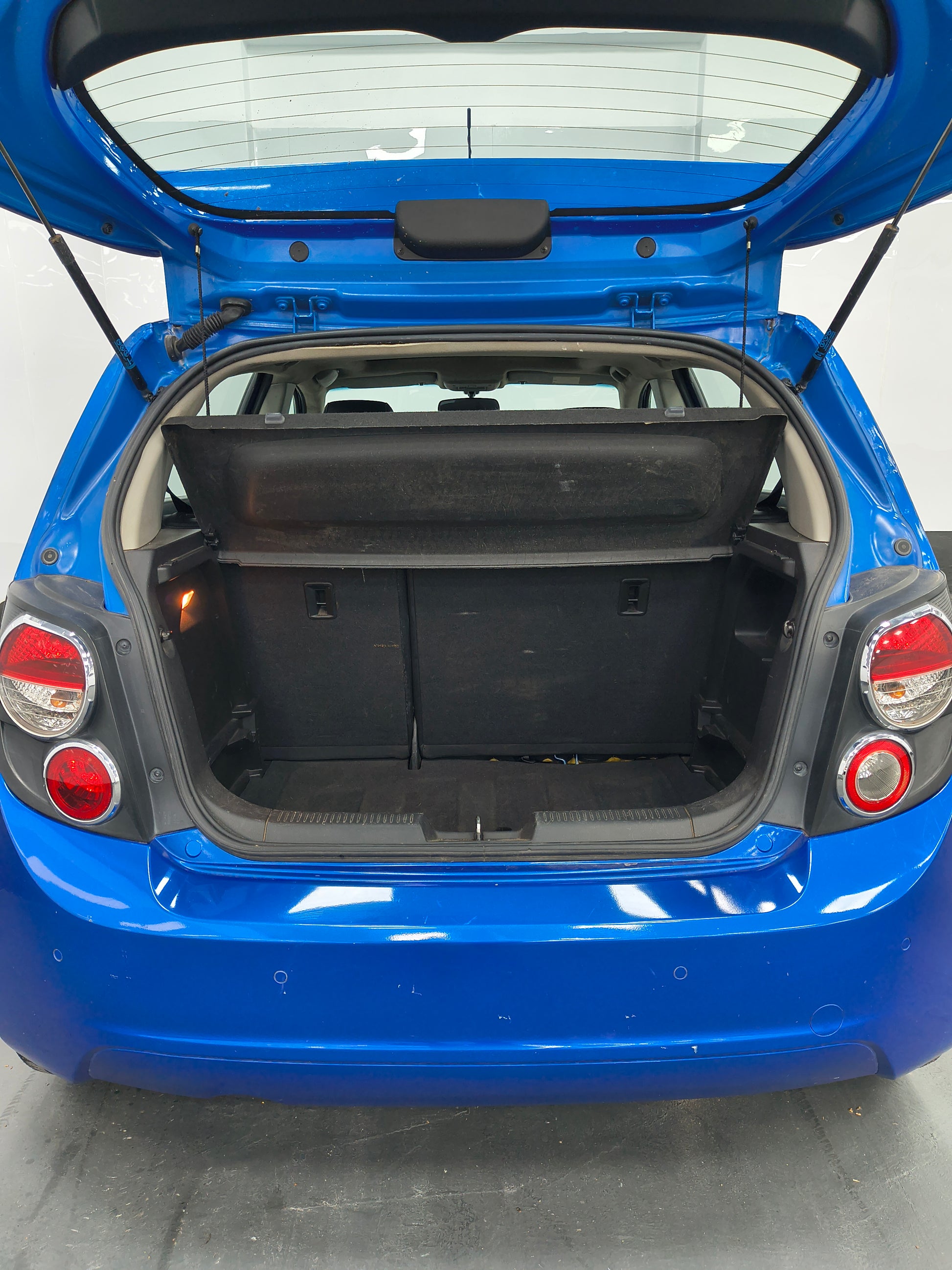 CHEVROLET SONIC LTZ 5 PUERTAS - 2012 - 96.000 KMS - Belacar