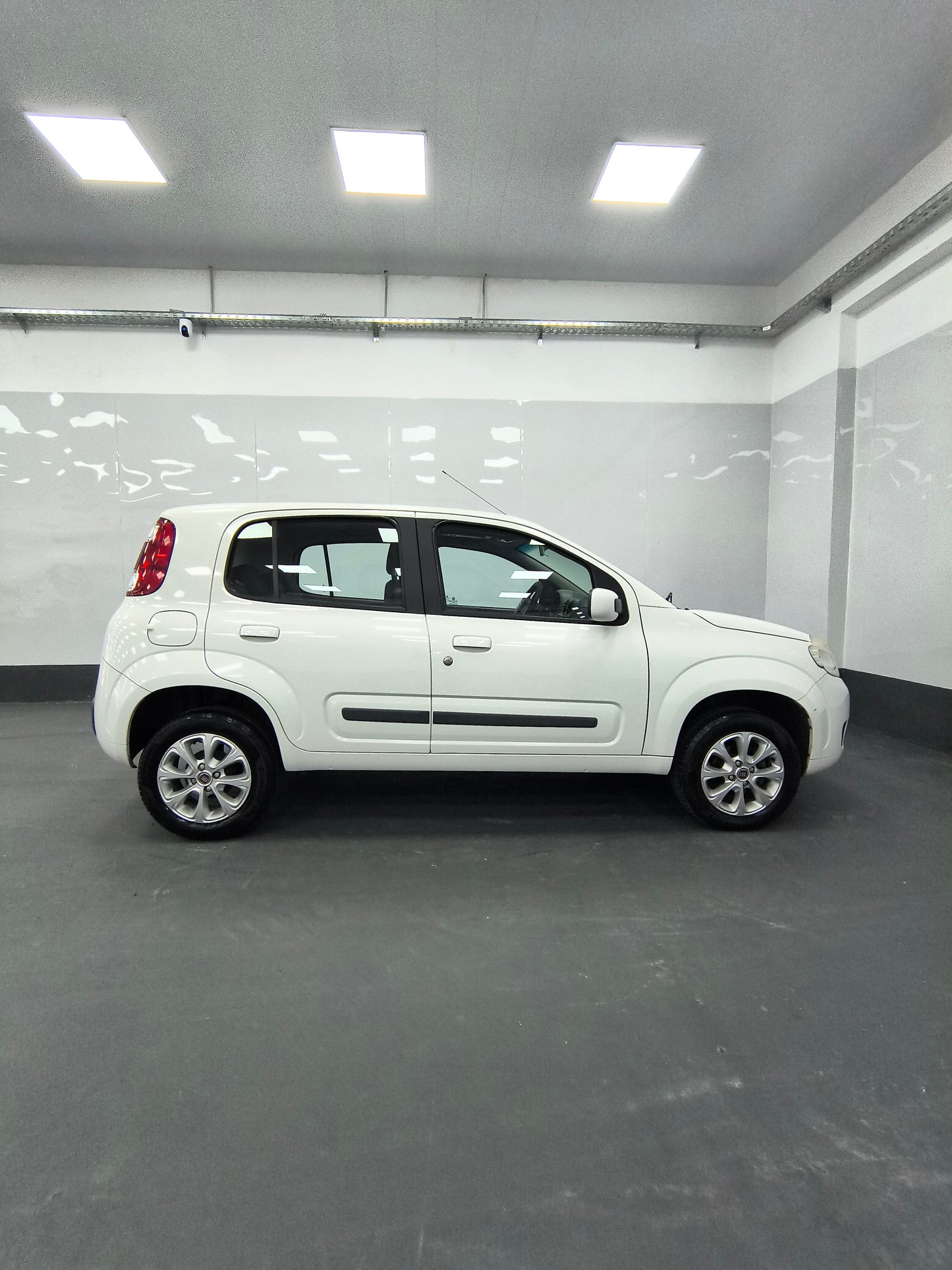 FIAT UNO WAY ATTRACTIVE - 2013 - 113.000 KMS - Belacar