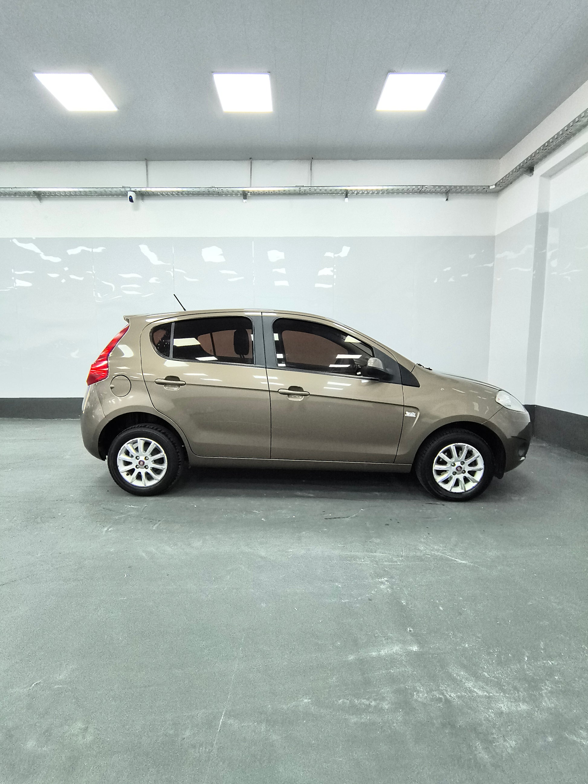 FIAT NOVO PALIO ATTRACTIVE - 2016 - 119.000 KM - Belacar