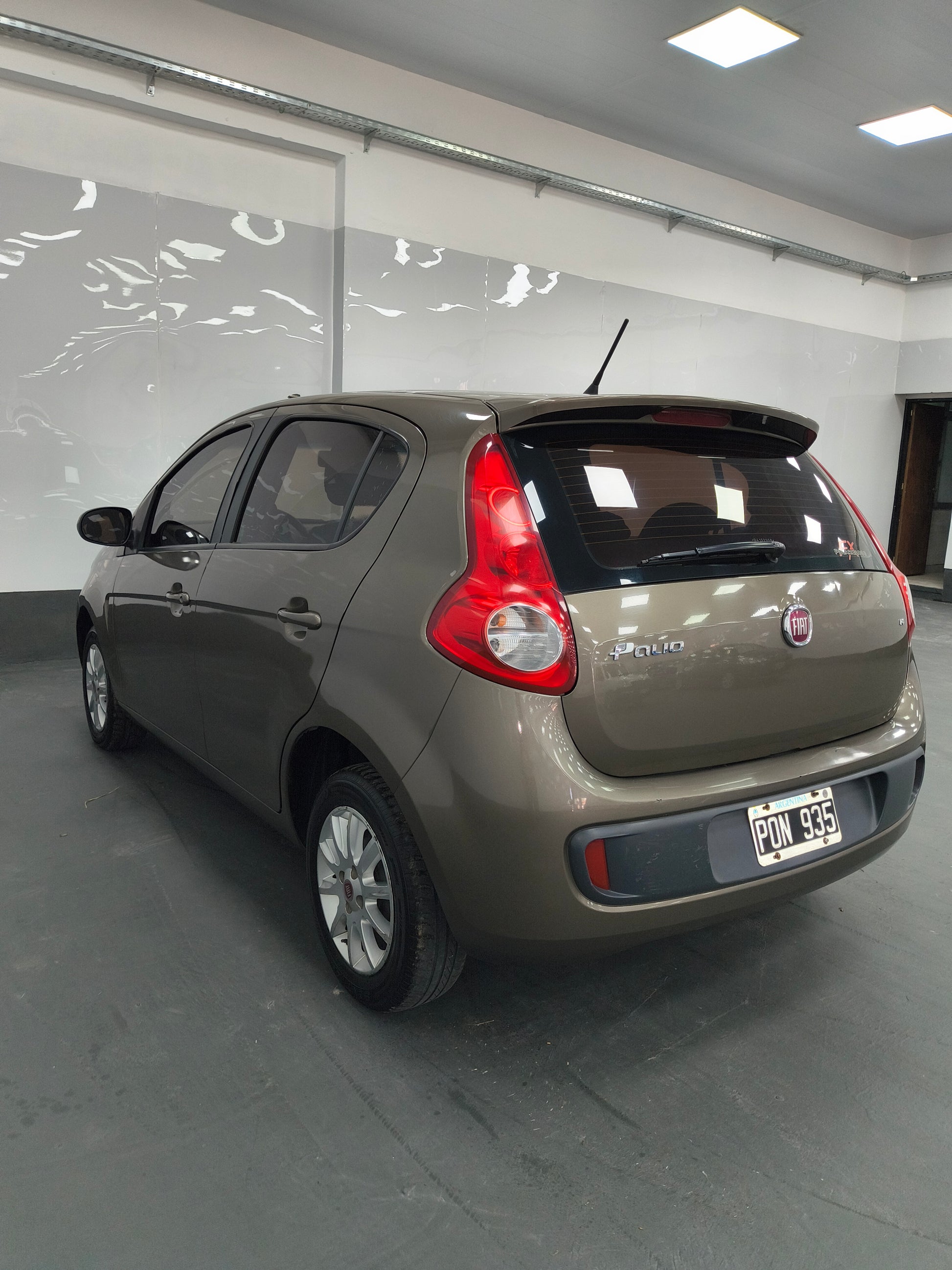 FIAT NOVO PALIO ATTRACTIVE - 2016 - 119.000 KM - Belacar