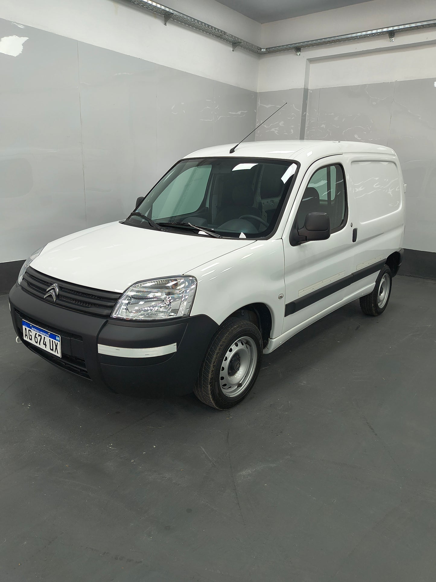 CITROEN BERLINGO FURGON HDI - 2024 - 24.000 KMS - Belacar