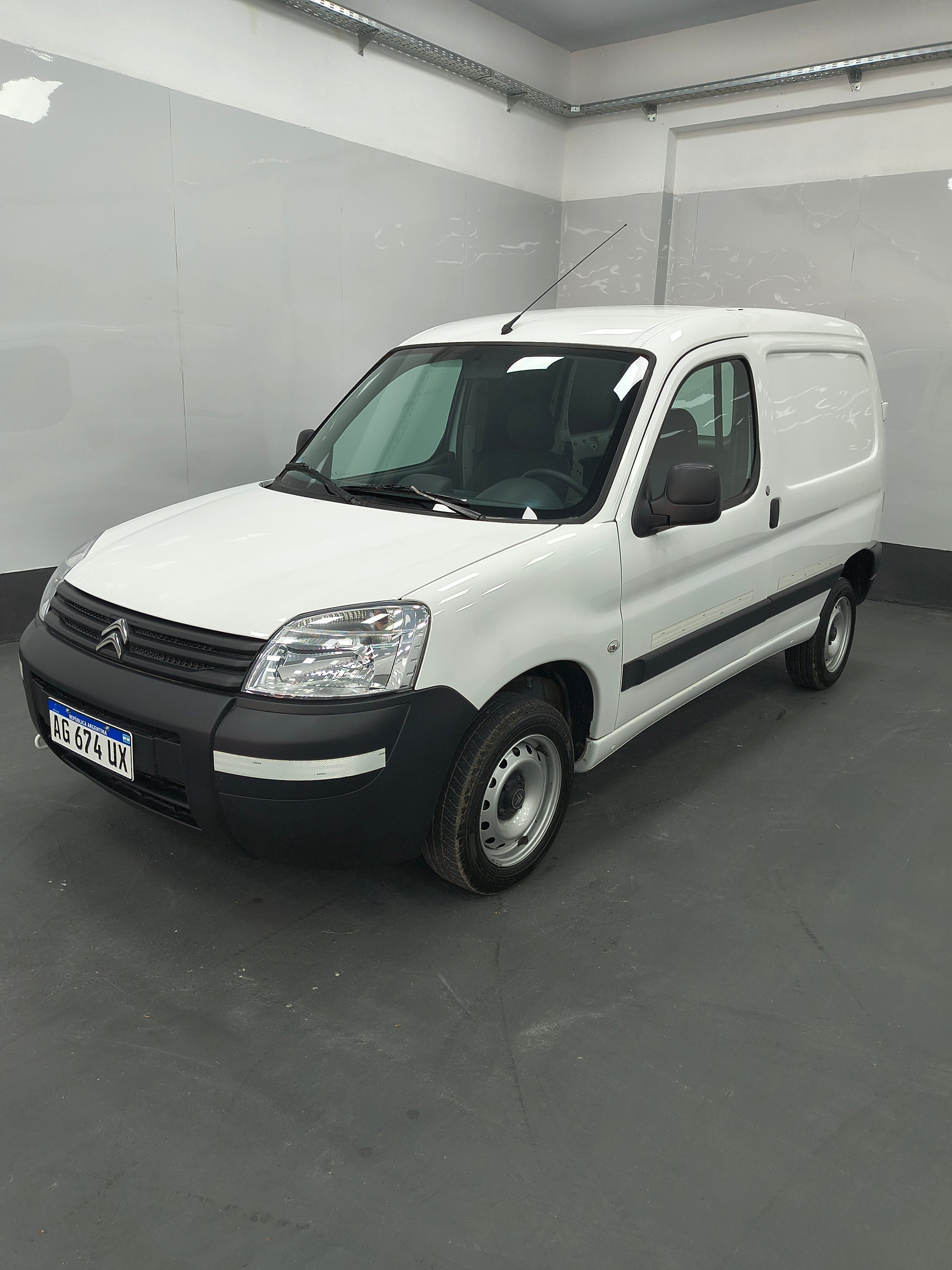 CITROEN BERLINGO FURGON HDI - 2024 - 24.000 KMS - Belacar
