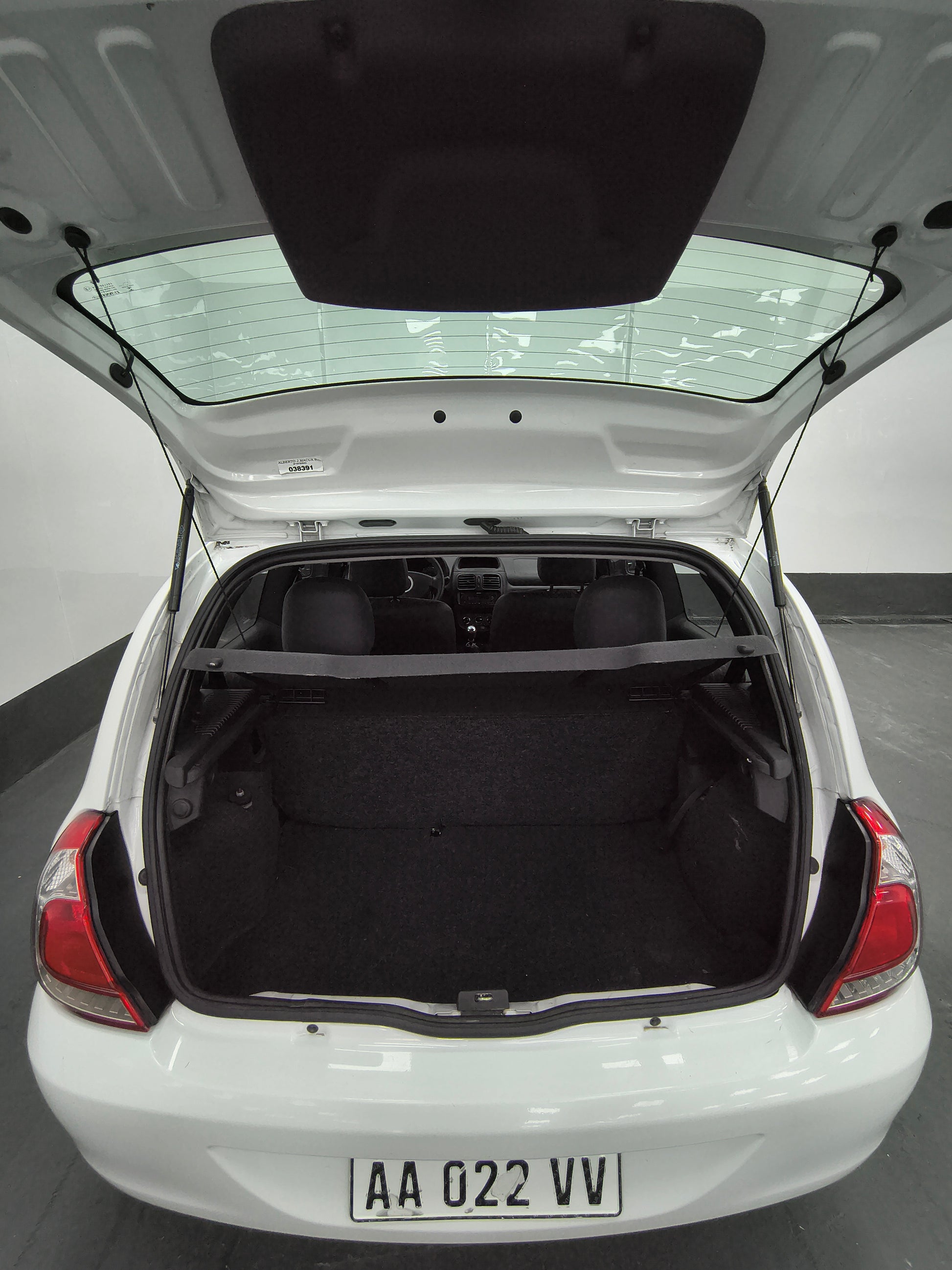 RENAULT CLIO MIO CONFORT - 2016 - 91.000 KMS - Belacar