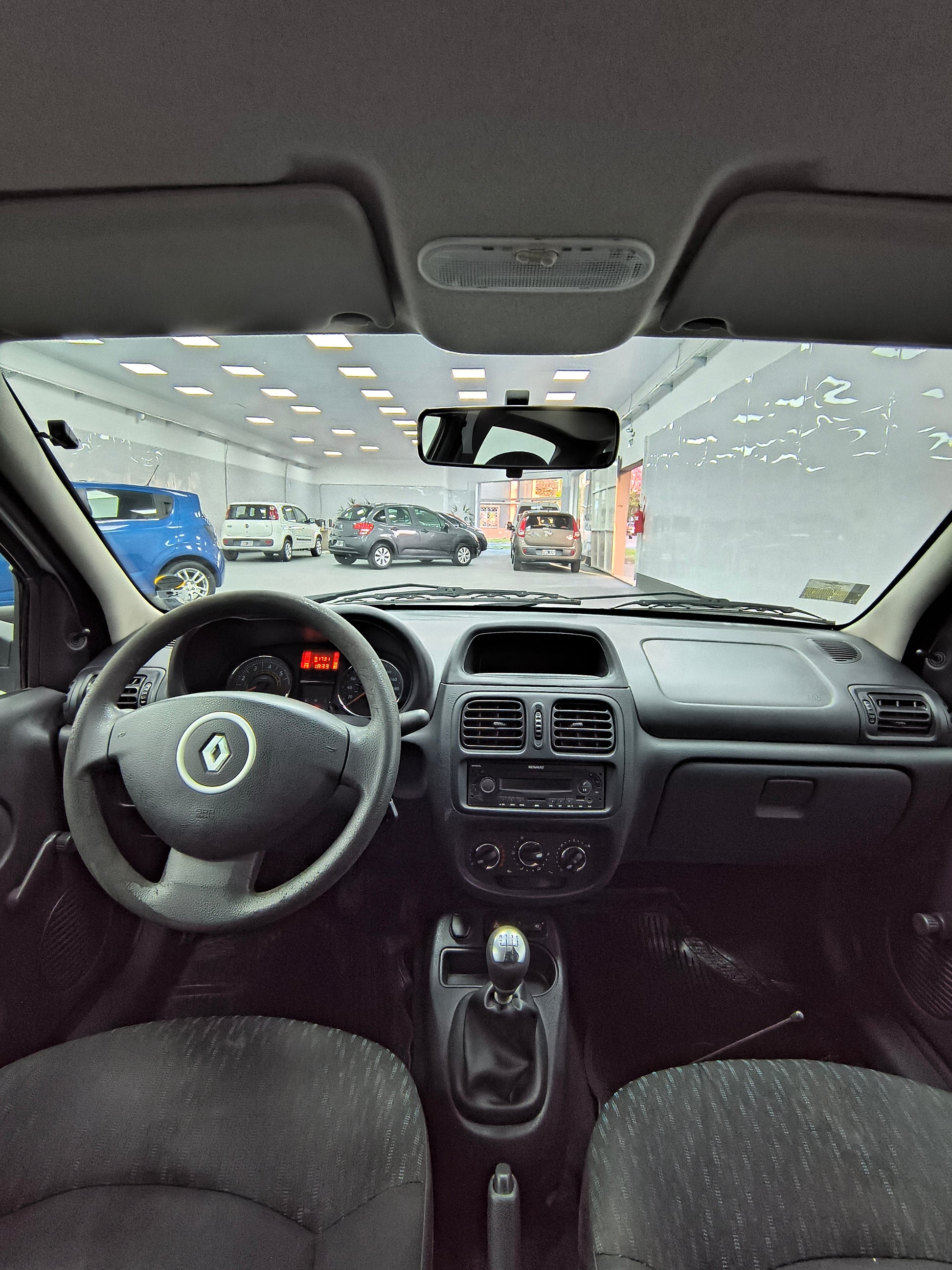 RENAULT CLIO MIO CONFORT - 2016 - 91.000 KMS - Belacar